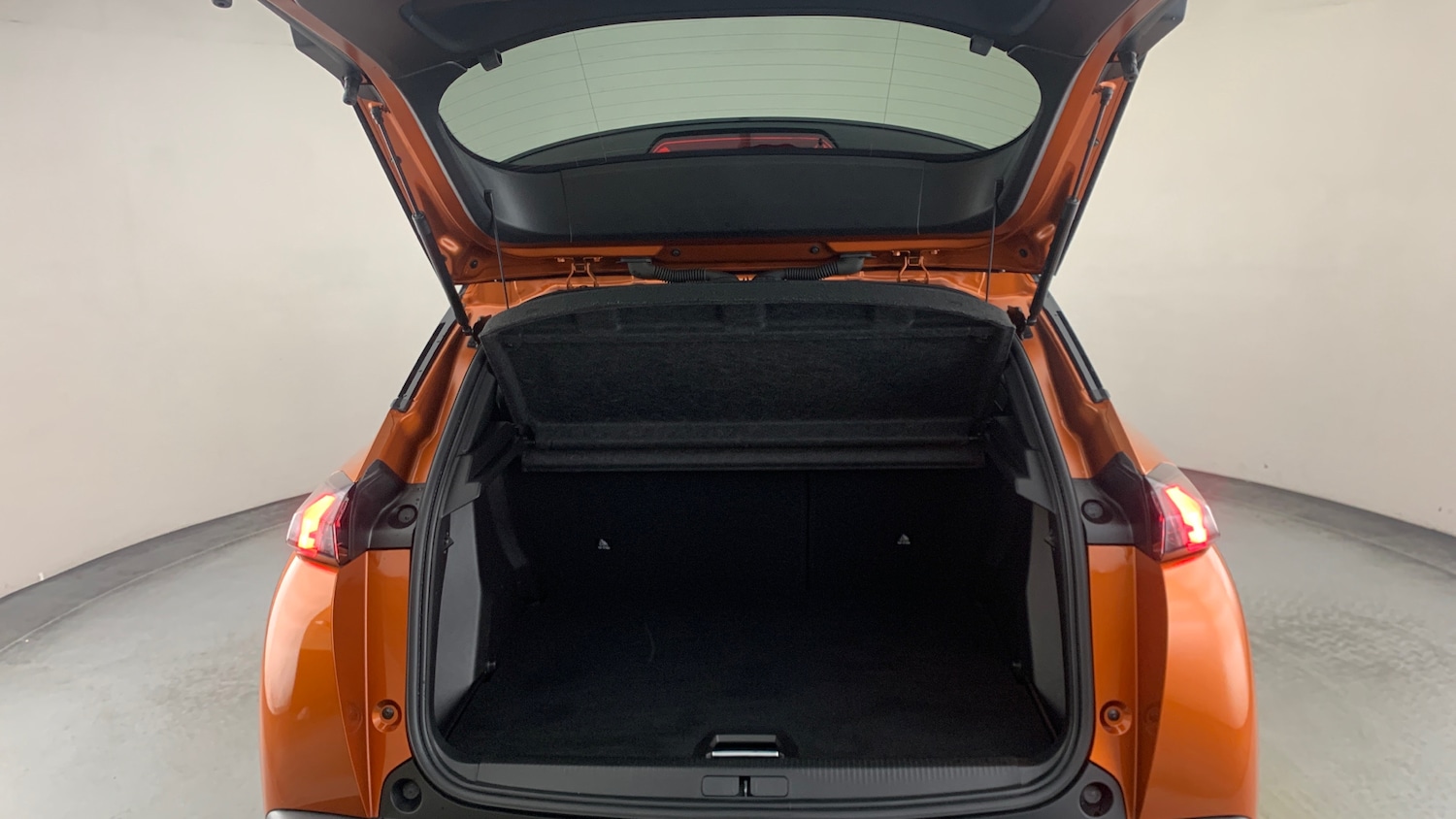 Used Peugeot 2008 2023 for sale - 76433834: Photo 5