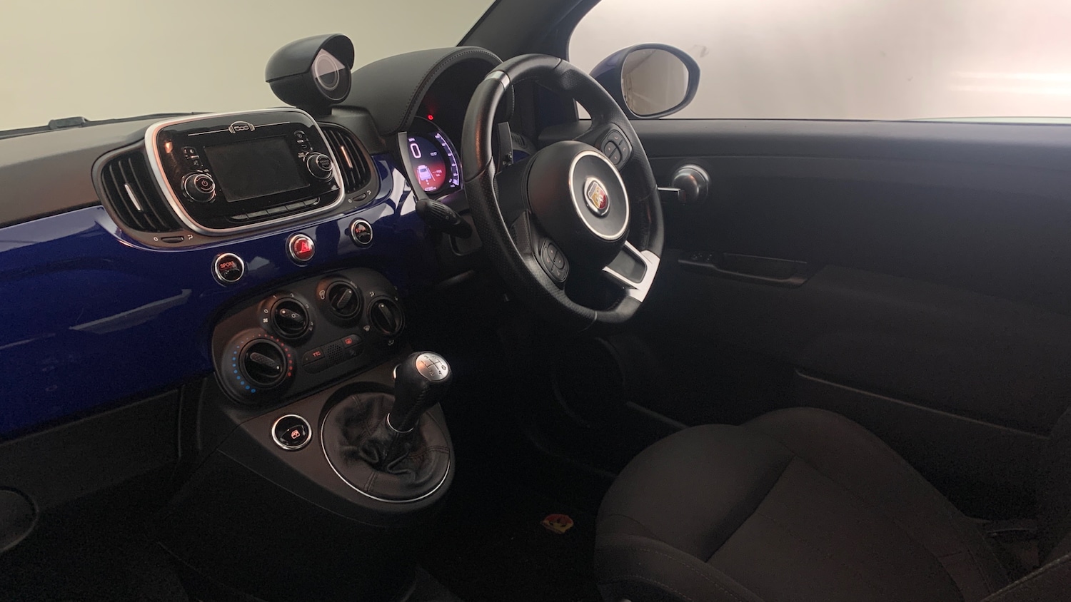 Used Abarth 595 2018 for sale - 78021145: Photo 2