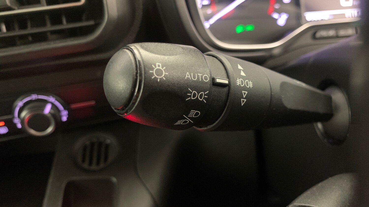 Used Citroen Berlingo 2019 for sale - 76690687: Photo 39