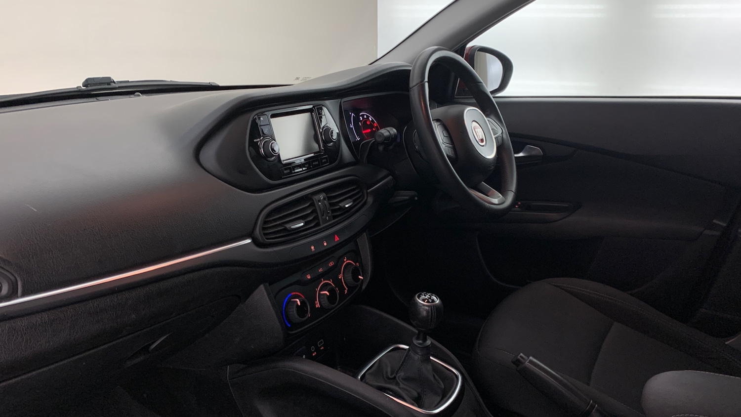 Used Fiat Tipo 2017 for sale - 76168041: Photo 2