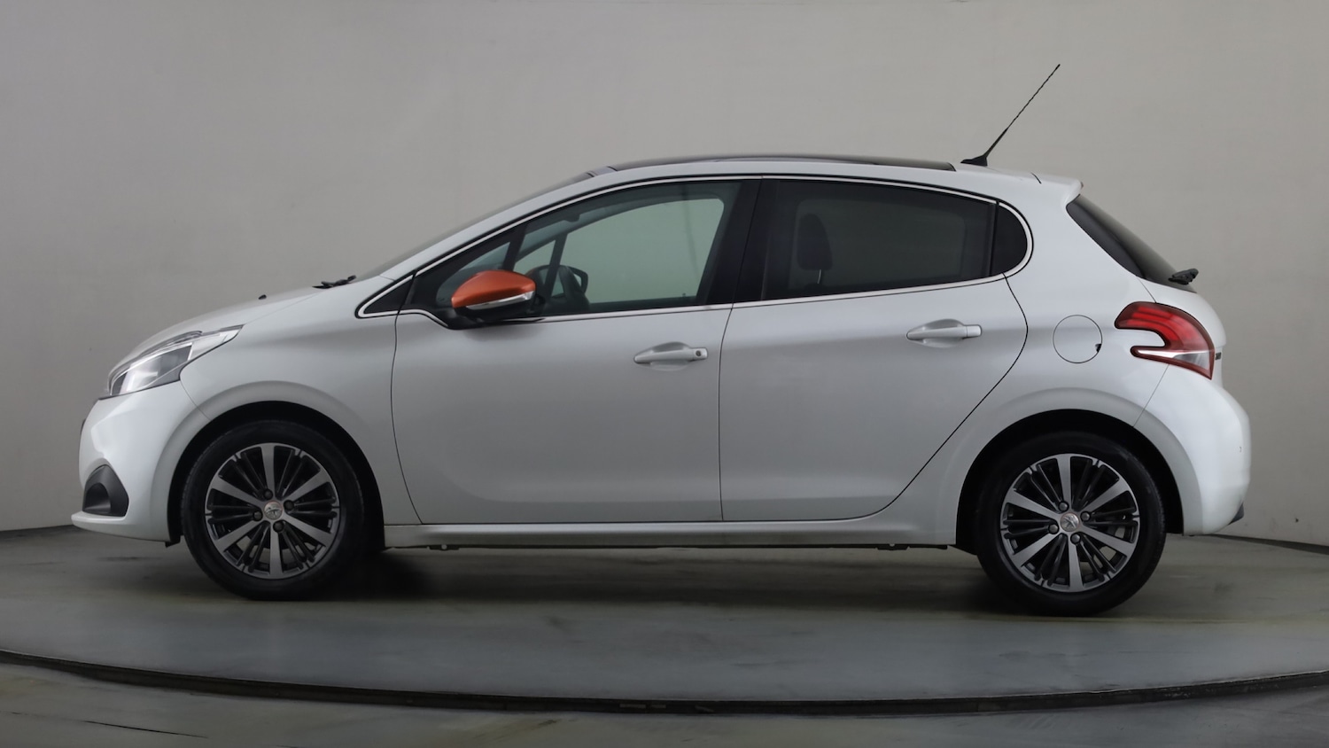 Used Peugeot 208 2016 for sale - 76073687: Photo 14