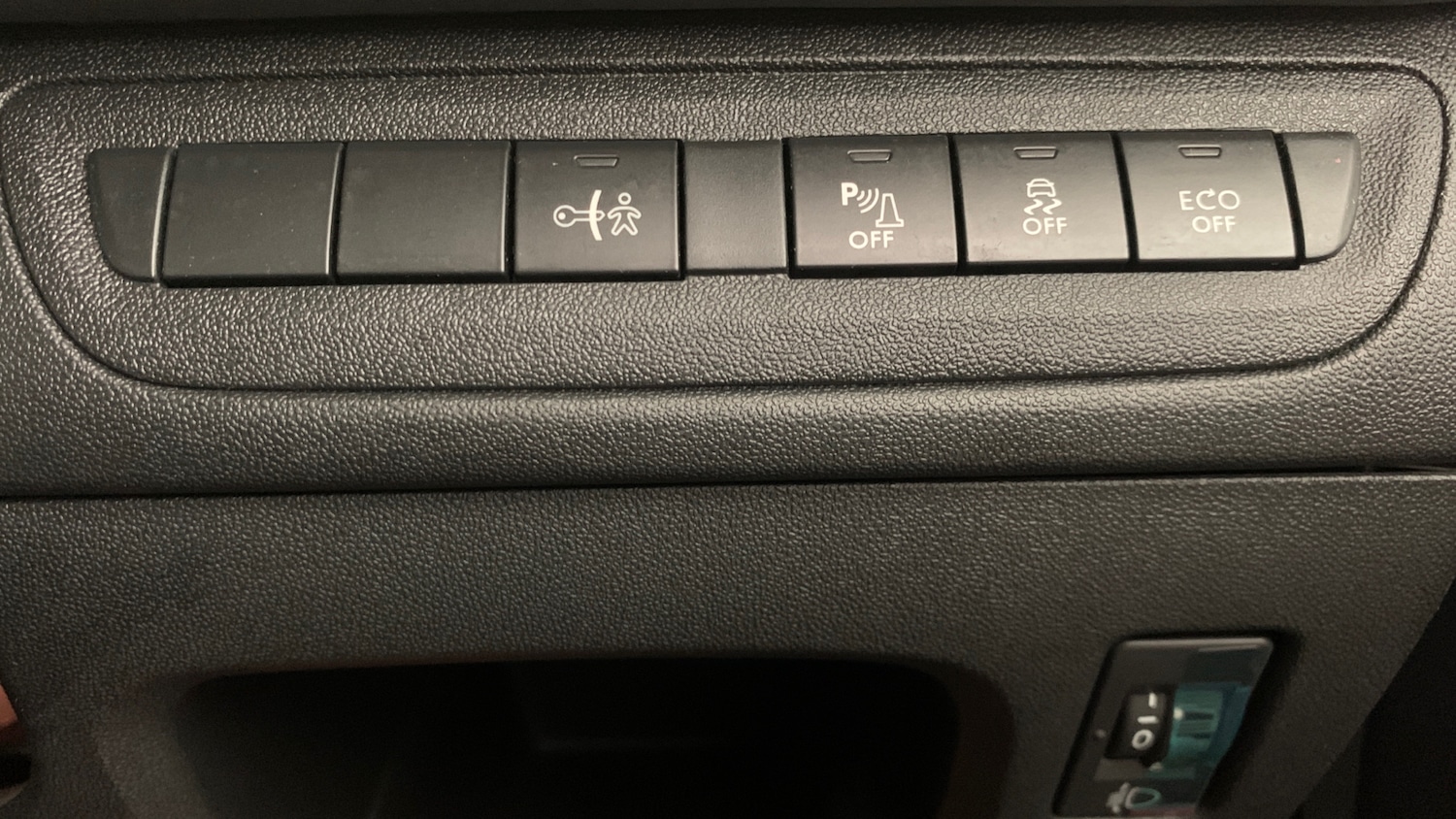 Used Peugeot 208 2016 for sale - 76073687: Photo 20