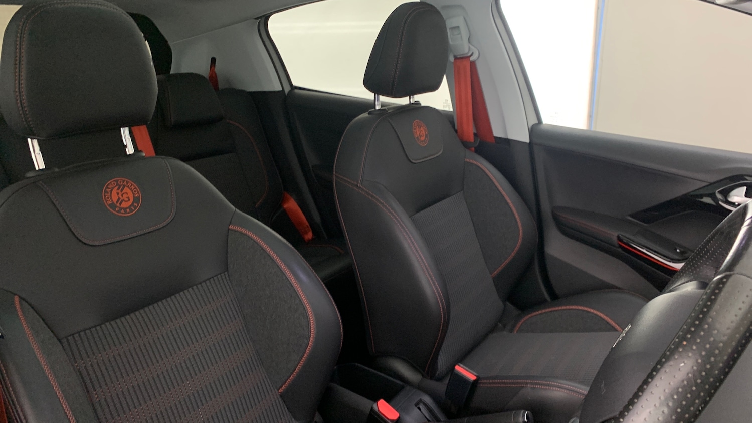 Used Peugeot 208 2016 for sale - 76073687: Photo 38