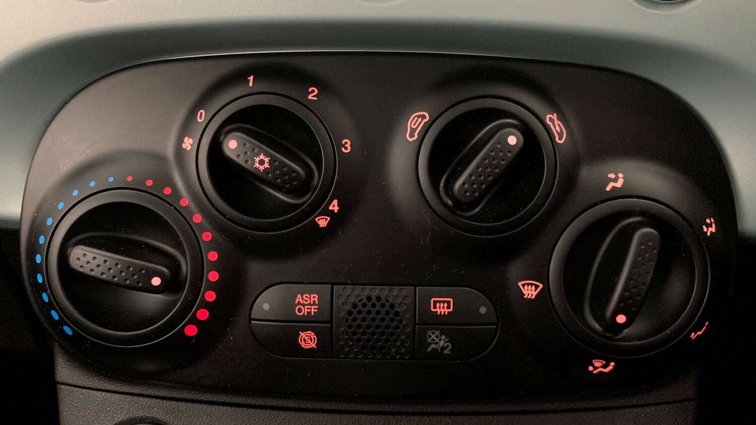 Used Fiat 500 2023 for sale - 76441679: Photo 29