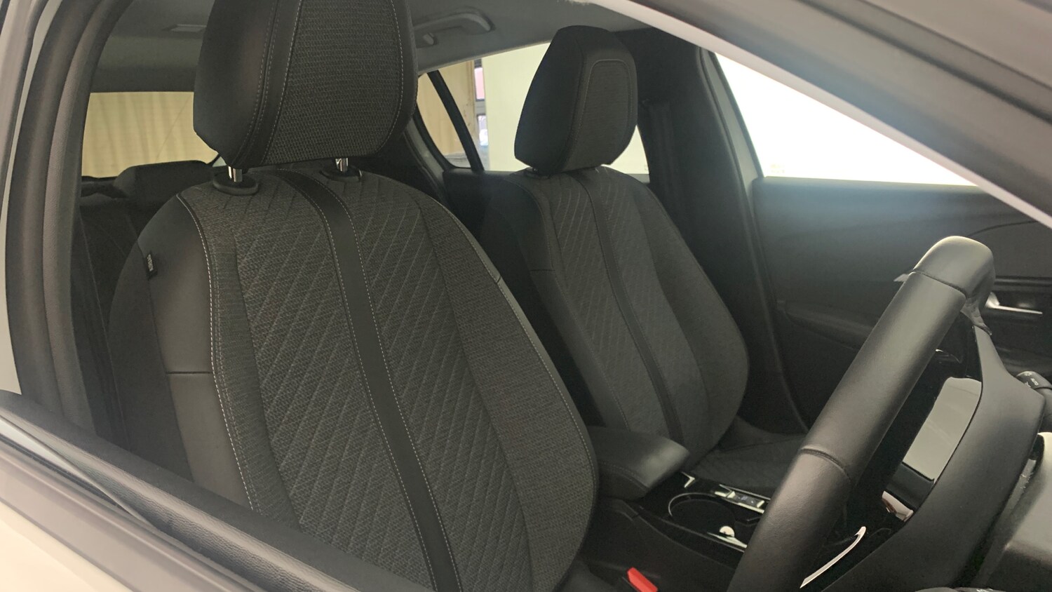 Used Peugeot 208 2024 for sale - 77539139: Photo 46