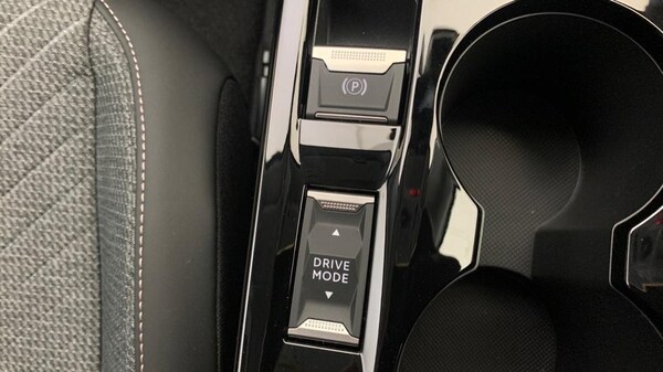 Used Peugeot 208 2024 for sale - 75647792: Photo 32