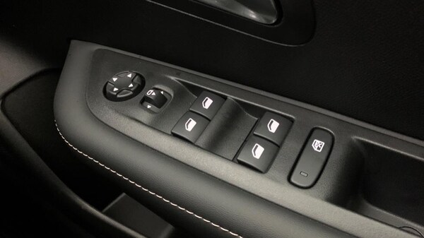 Used Peugeot 208 2024 for sale - 75647792: Photo 39