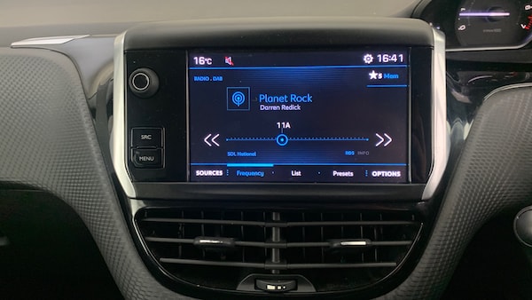 Used Peugeot 2008 2018 for sale - 76285218: Photo 24
