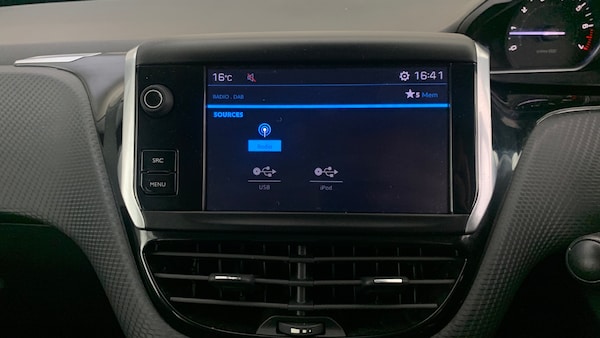 Used Peugeot 2008 2018 for sale - 76285218: Photo 26