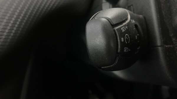 Used Peugeot 2008 2018 for sale - 76285218: Photo 35