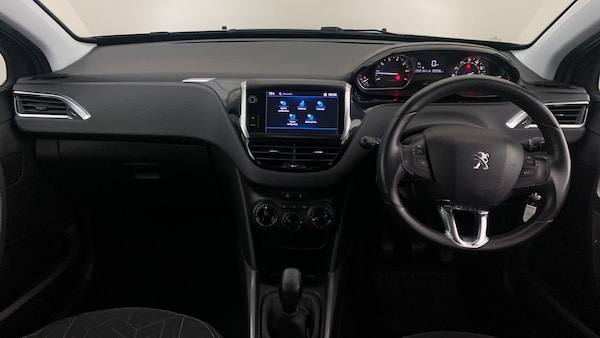 Used Peugeot 2008 2018 for sale - 76285218: Photo 9