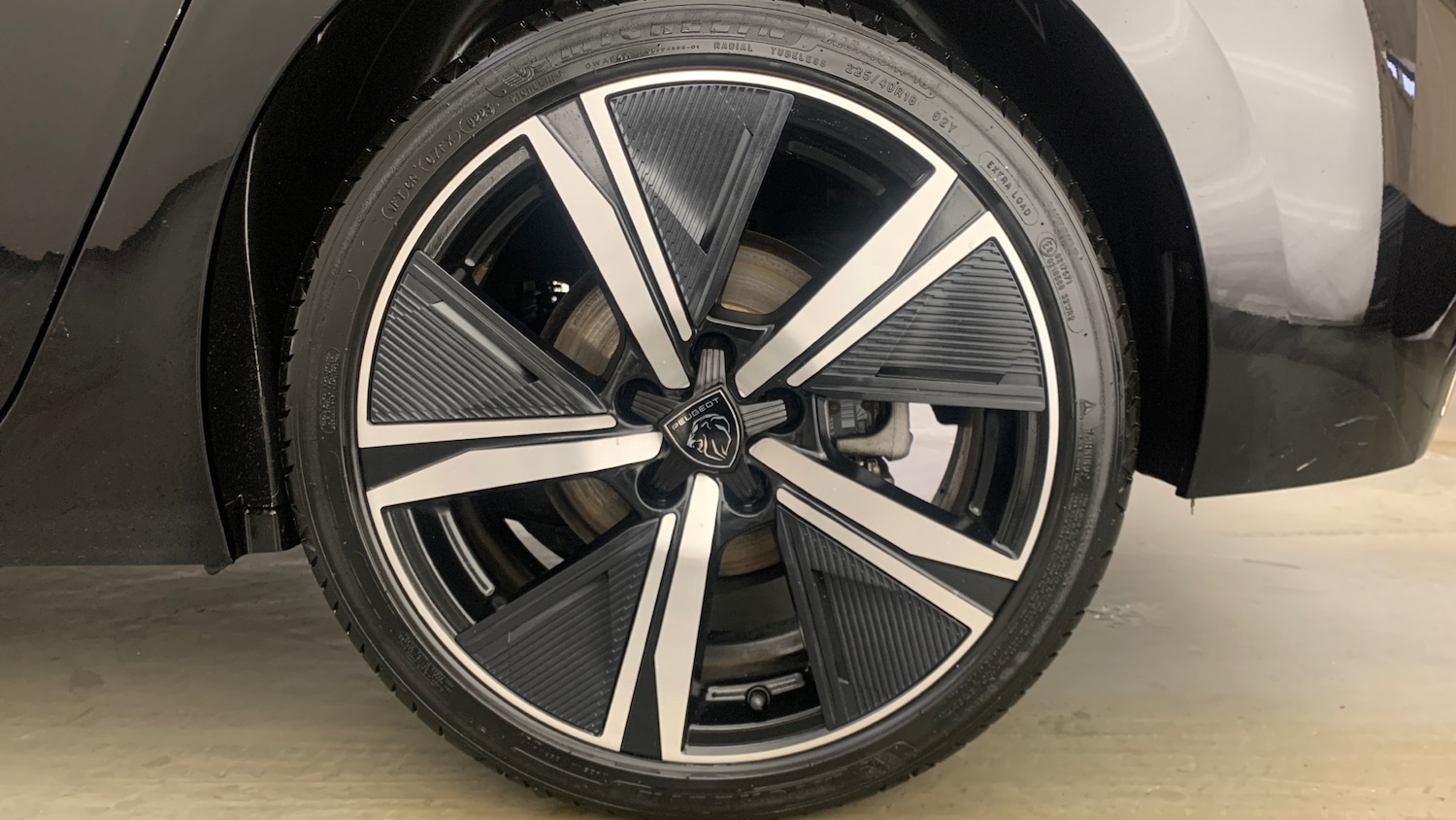 Used Peugeot 308 2023 for sale - 77009459: Photo 17