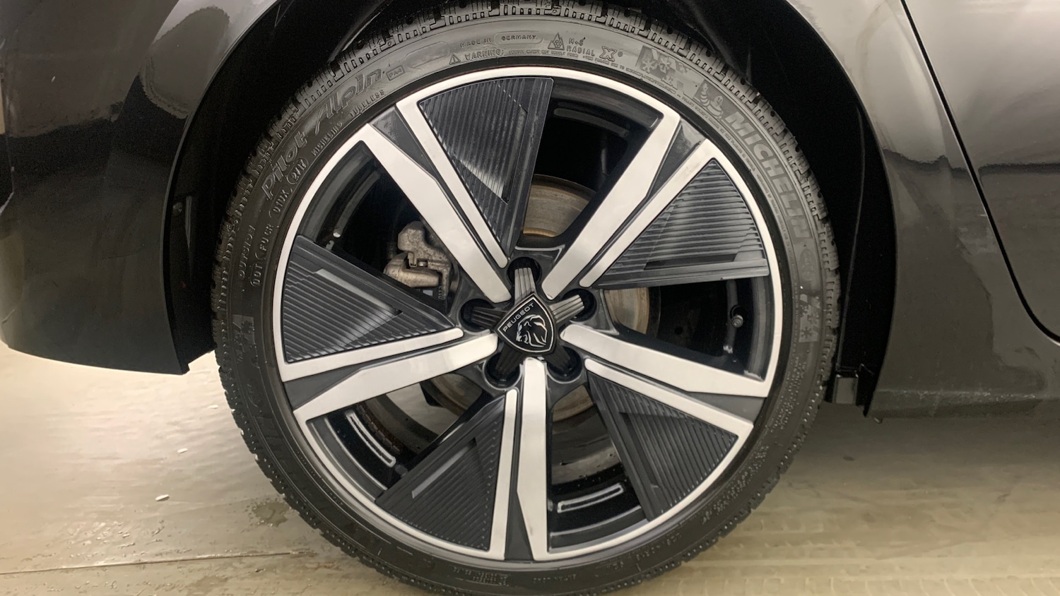 Used Peugeot 308 2023 for sale - 77009459: Photo 22