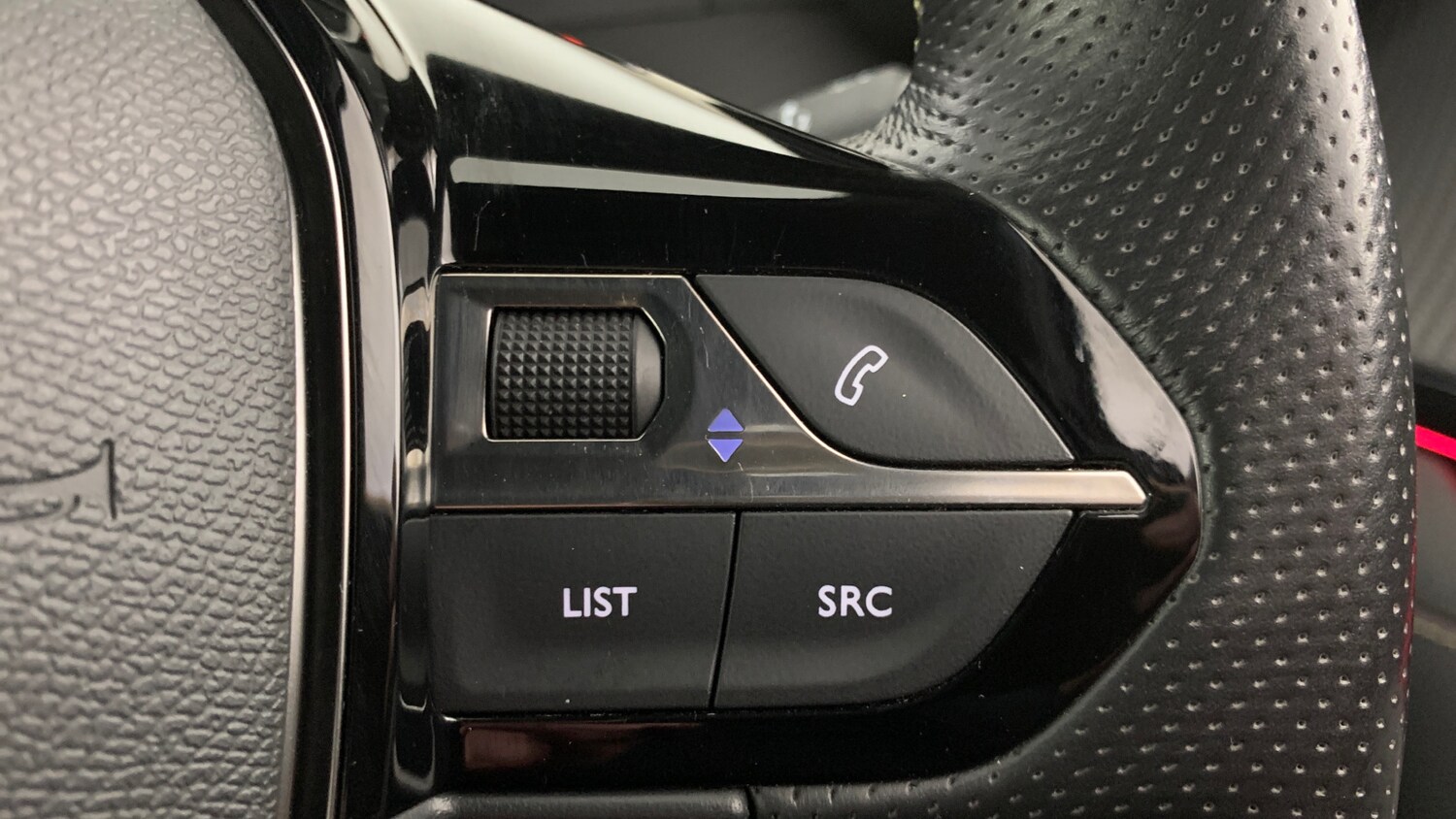 Used Peugeot 208 2022 for sale - 77030639: Photo 18