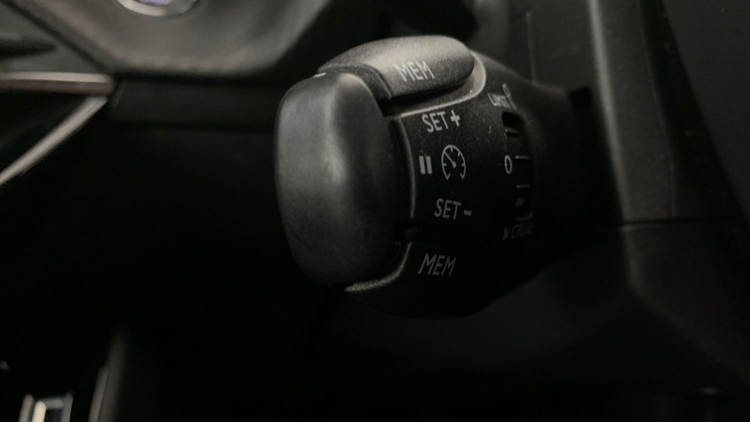 Used Peugeot 208 2022 for sale - 77030639: Photo 42