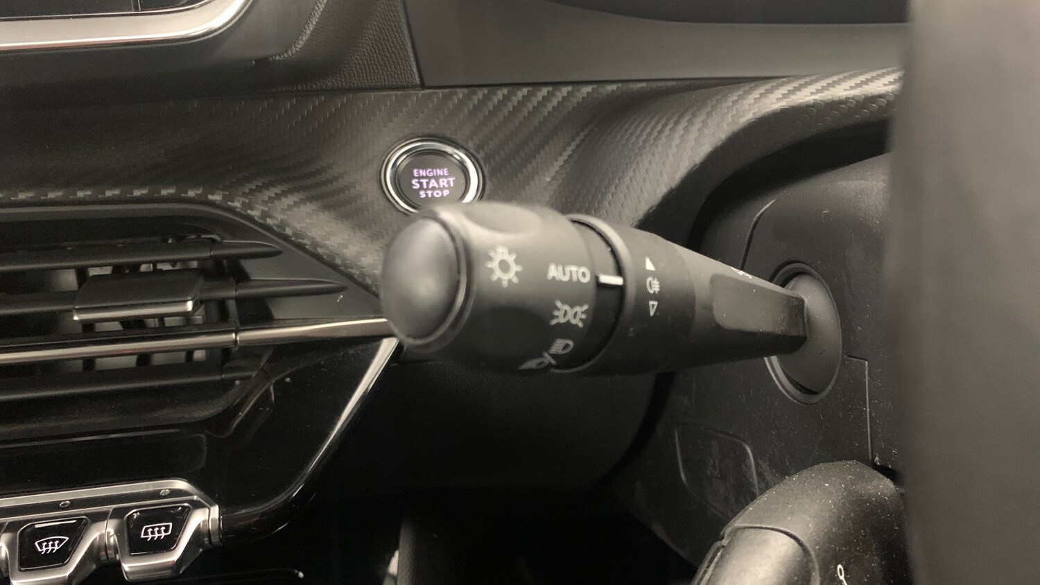 Used Peugeot 2008 2022 for sale - 75867517: Photo 35