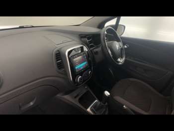 Used Renault Captur 2018 for sale - 74565101: Photo
