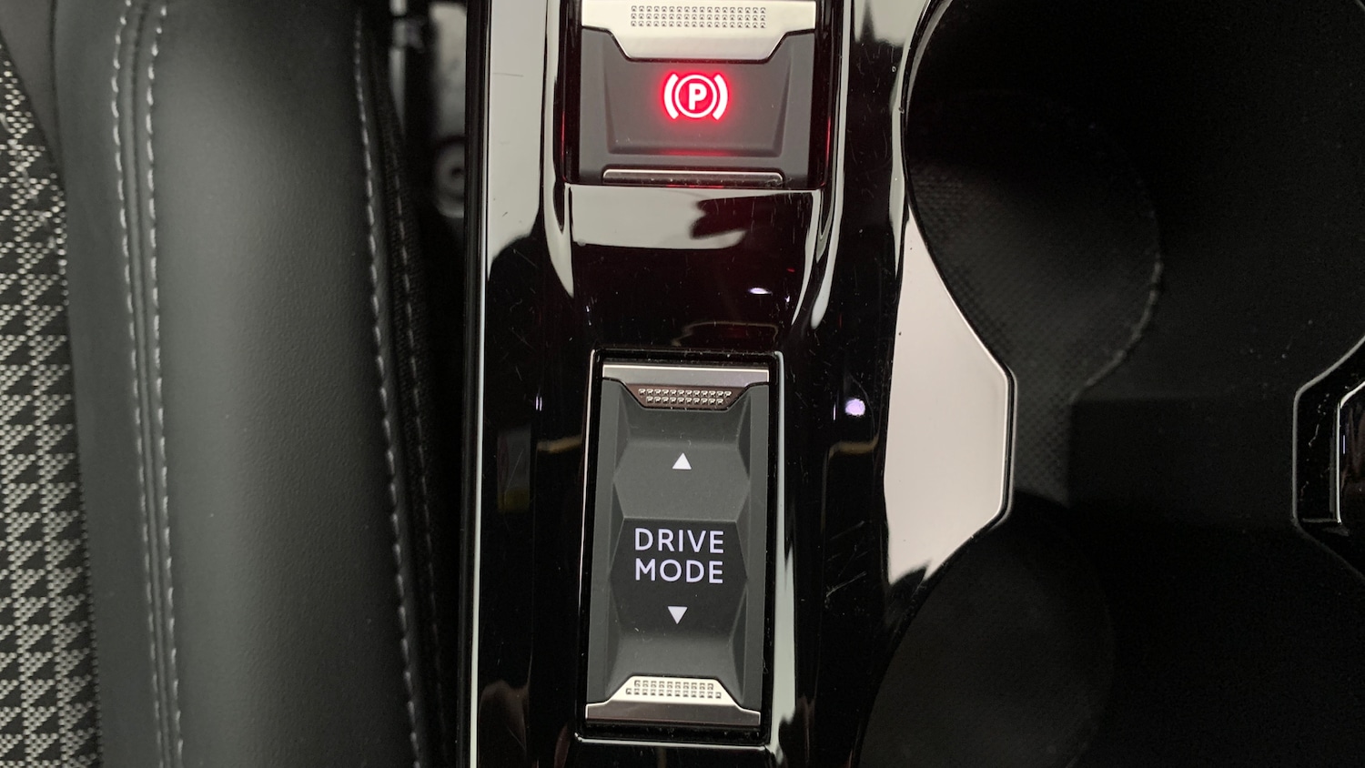 Used Peugeot 208 2022 for sale - 76327665: Photo 34