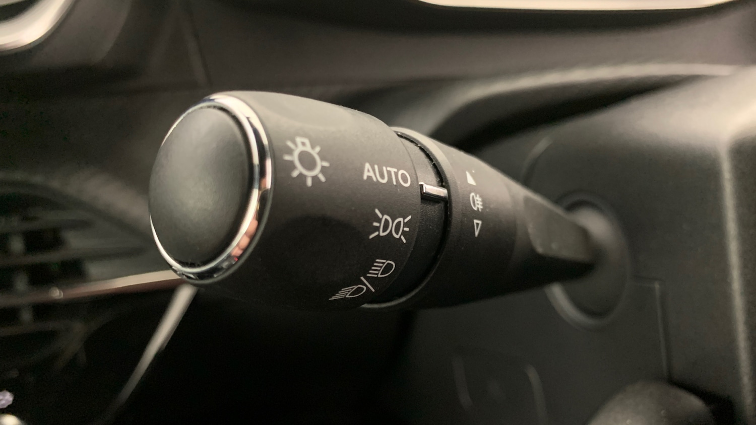 Used Peugeot 208 2022 for sale - 76327665: Photo 36