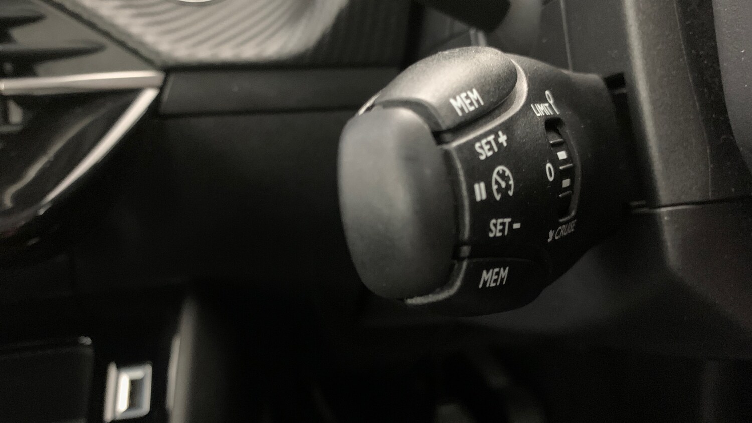 Used Peugeot 208 2022 for sale - 76139409: Photo 36