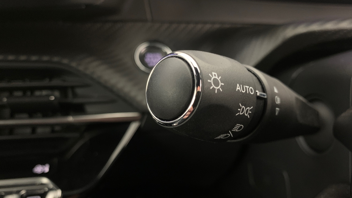 Used Peugeot 2008 2024 for sale - 76350370: Photo 36