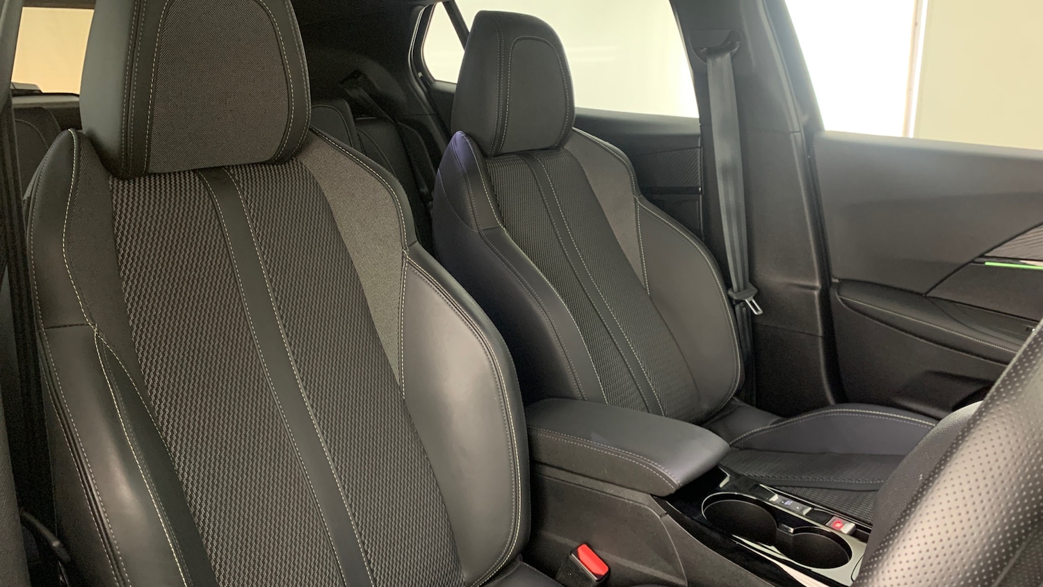 Used Peugeot 2008 2024 for sale - 76350370: Photo 44