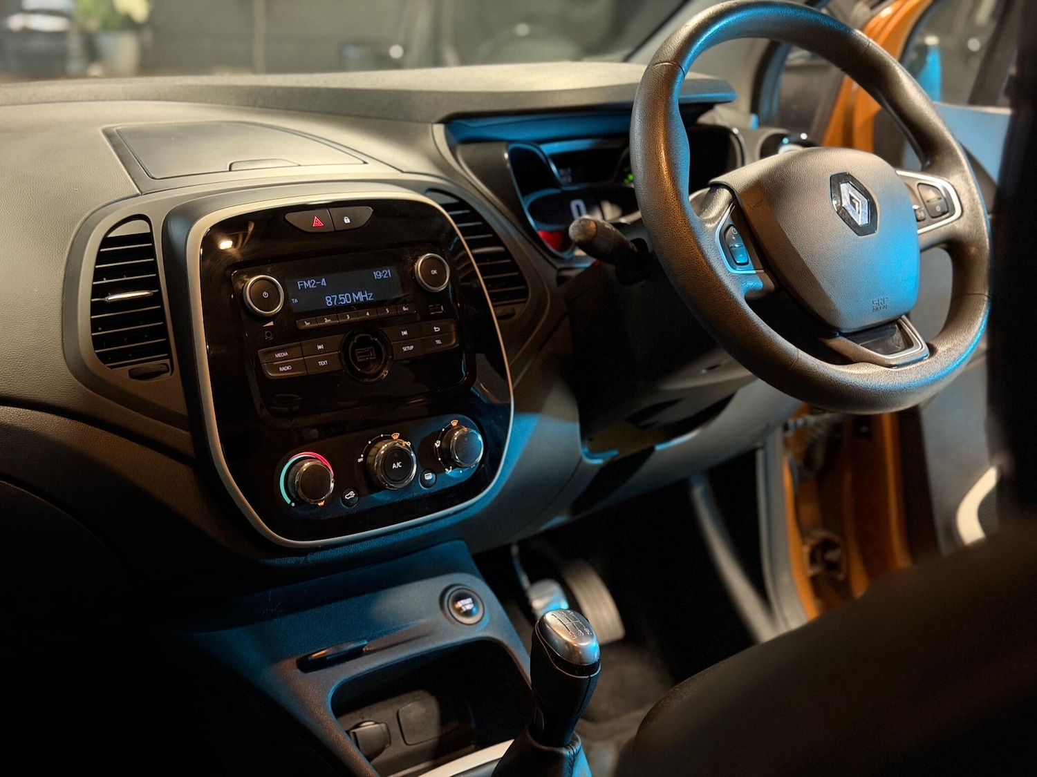 Used Renault Captur 2019 for sale - 76446621: Photo 25