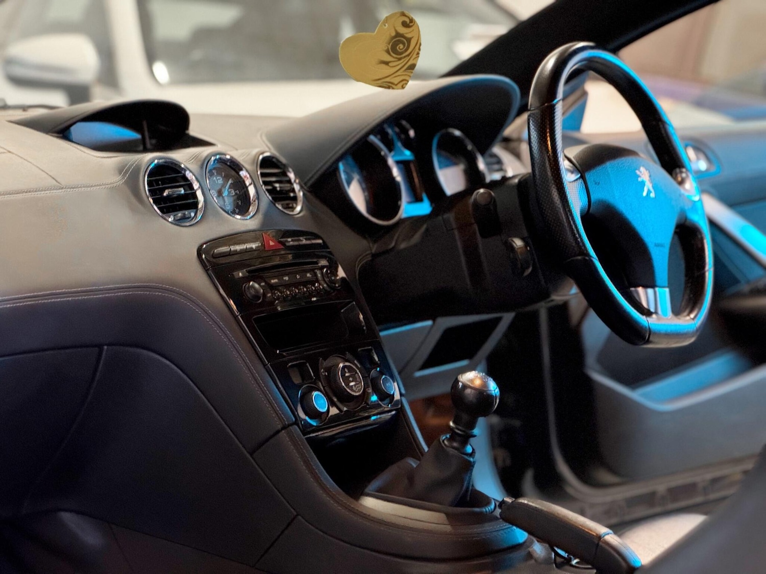 Used Peugeot RCZ 2011 for sale - 77091012: Photo 2