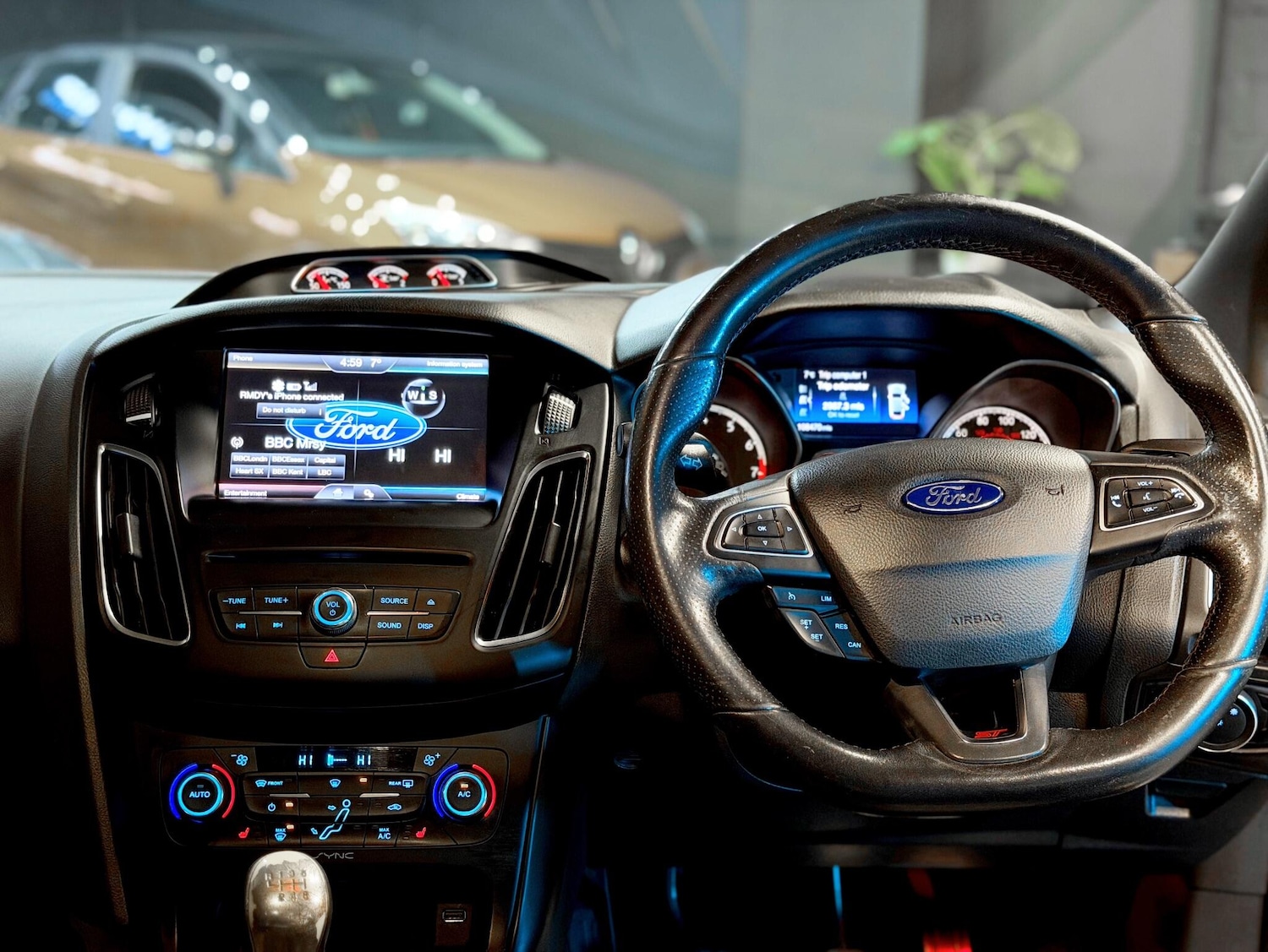 Used Ford Focus 2015 for sale - 76926430: Photo 3