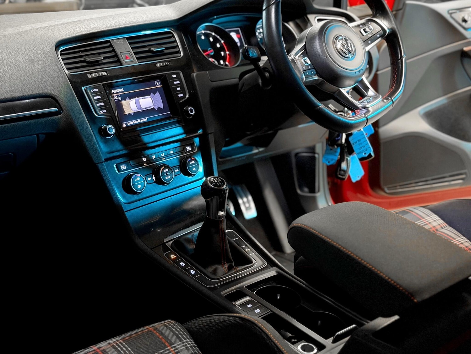 Used Volkswagen Golf 2013 for sale - 77084396: Photo 3