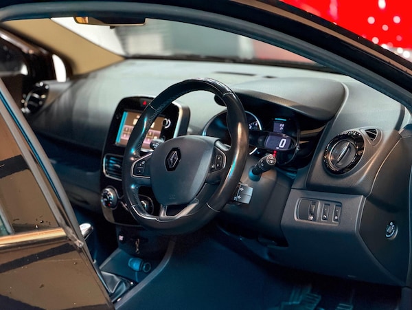 Used Renault Clio 2017 for sale - 76175616: Photo 15