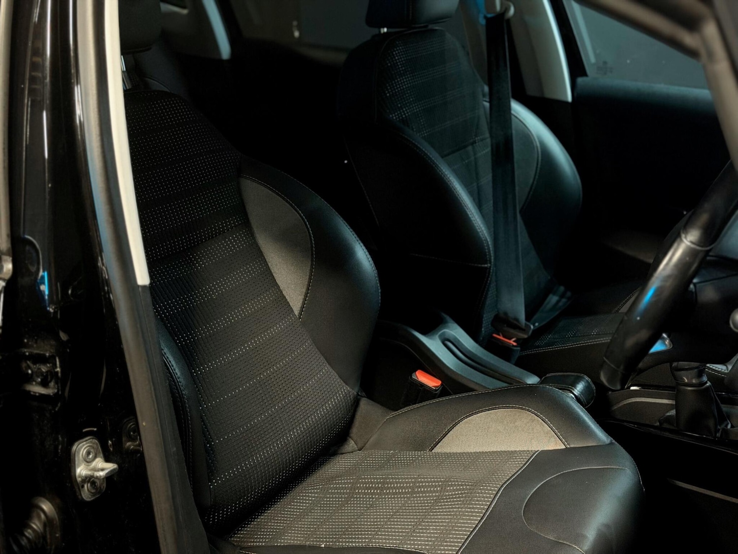 Used Peugeot 2008 for sale - 77683083: Photo 17