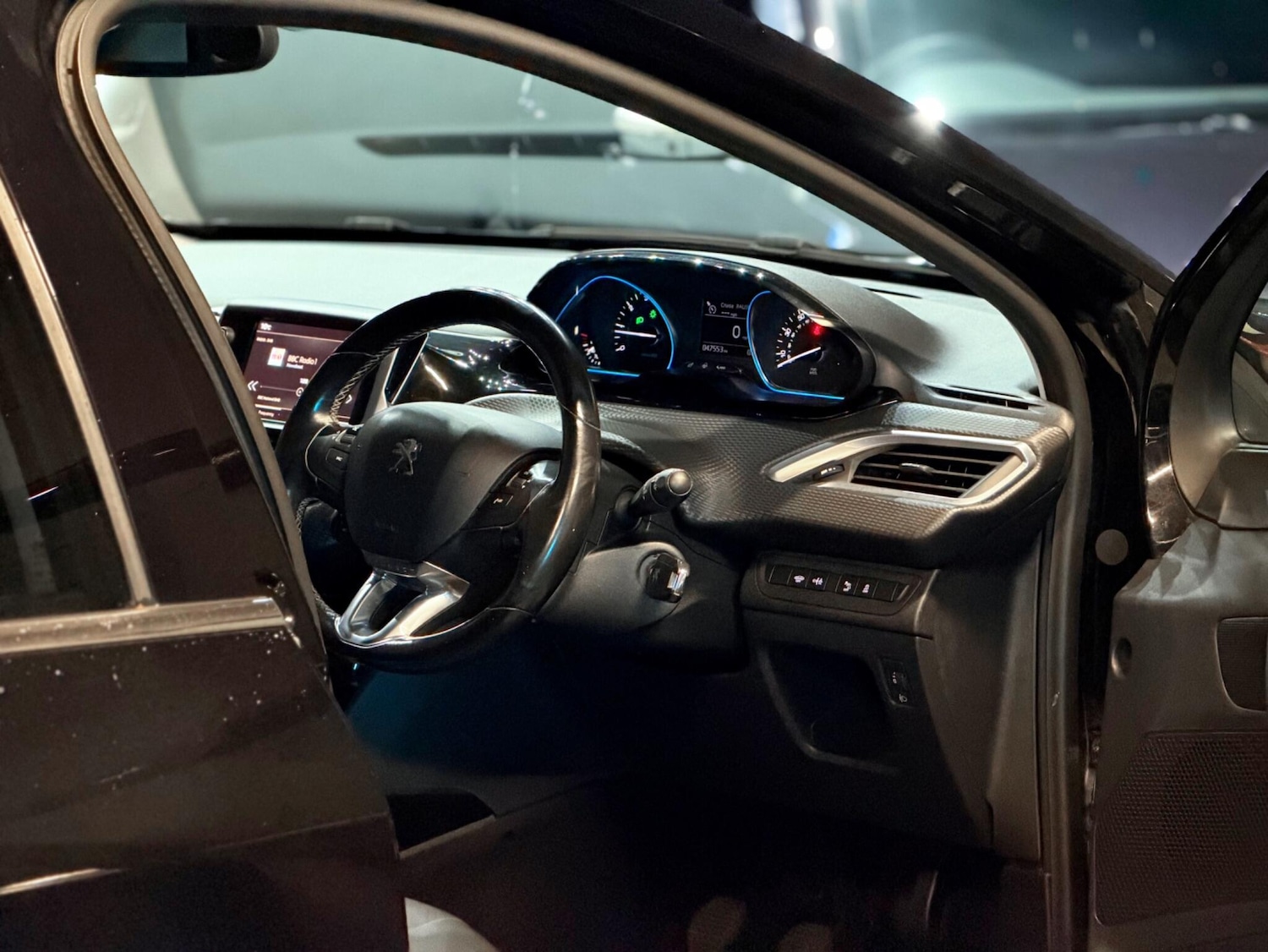 Used Peugeot 2008 for sale - 77683083: Photo 32