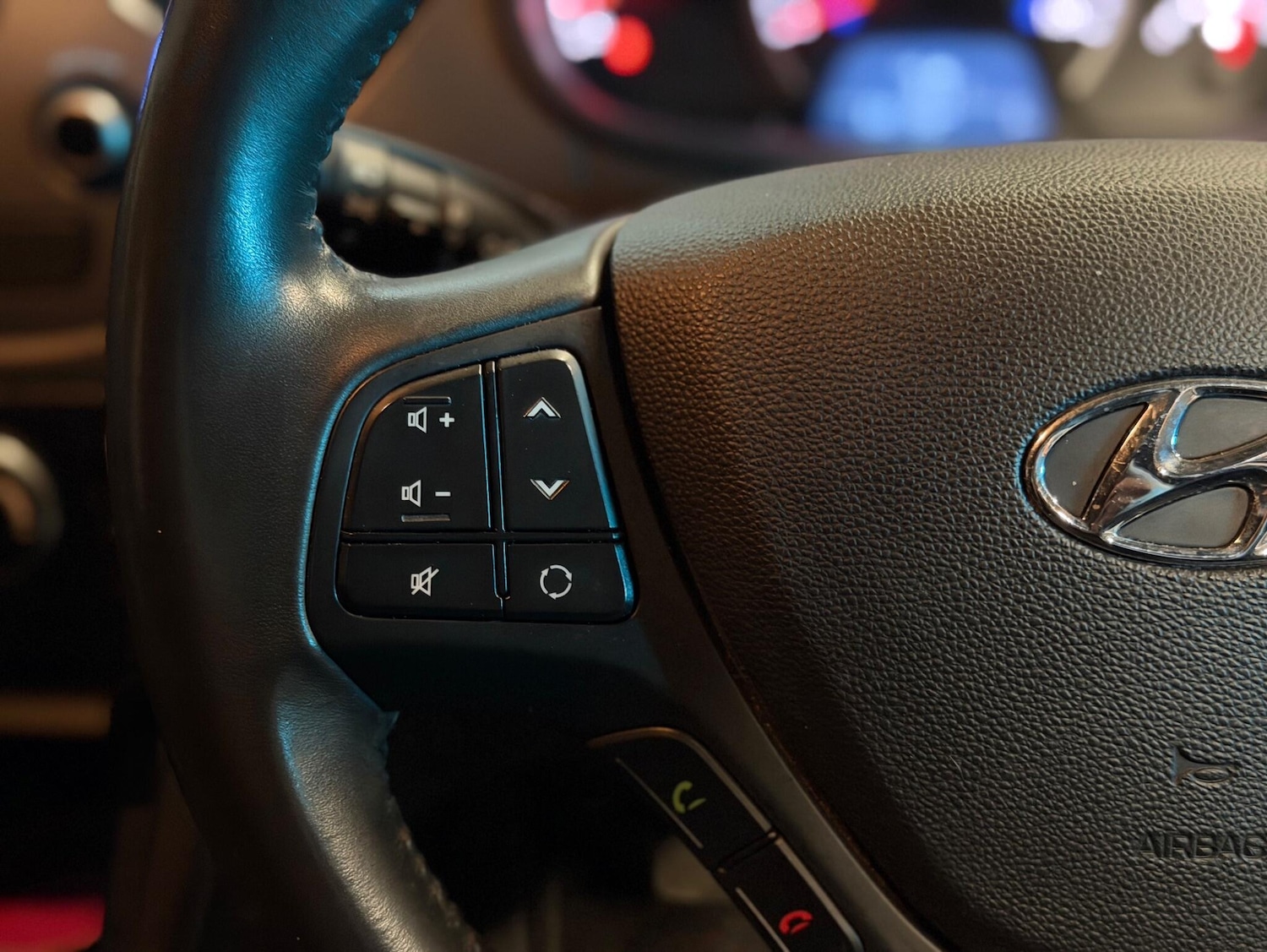 Used Hyundai i10 2018 for sale - 76485430: Photo 19