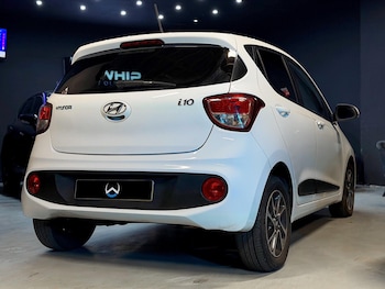 Used Hyundai i10 2018 for sale - 76485430: Photo