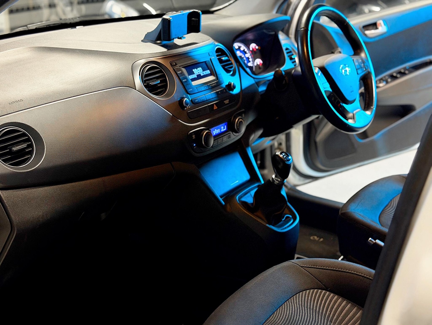 Used Hyundai i10 2018 for sale - 76485430: Photo 3