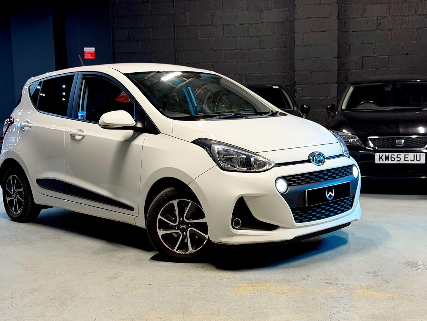 Used Hyundai i10 2018 for sale - 76485430: Photo 5