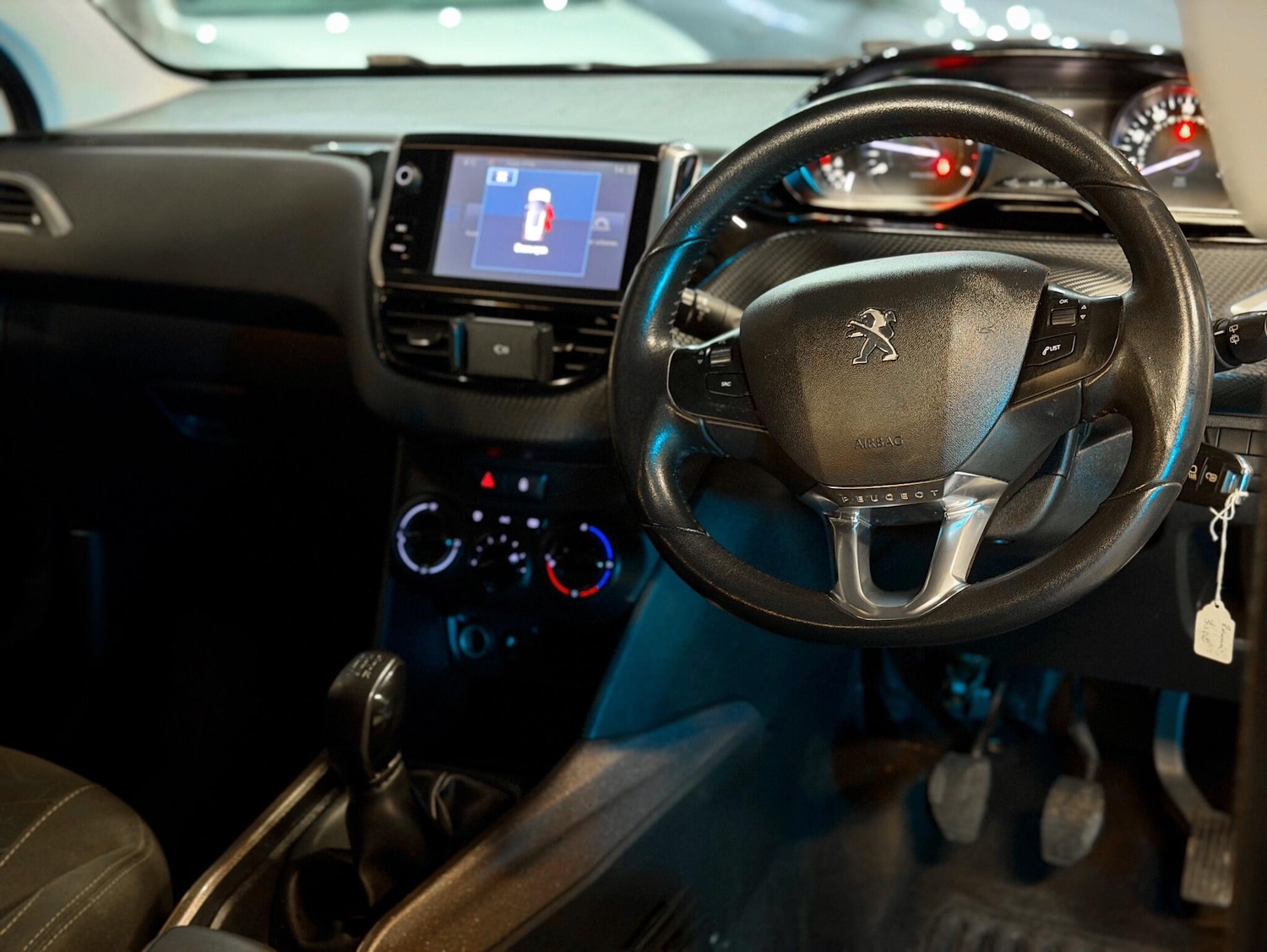 Used Peugeot 2008 2016 for sale - 77052455: Photo 22