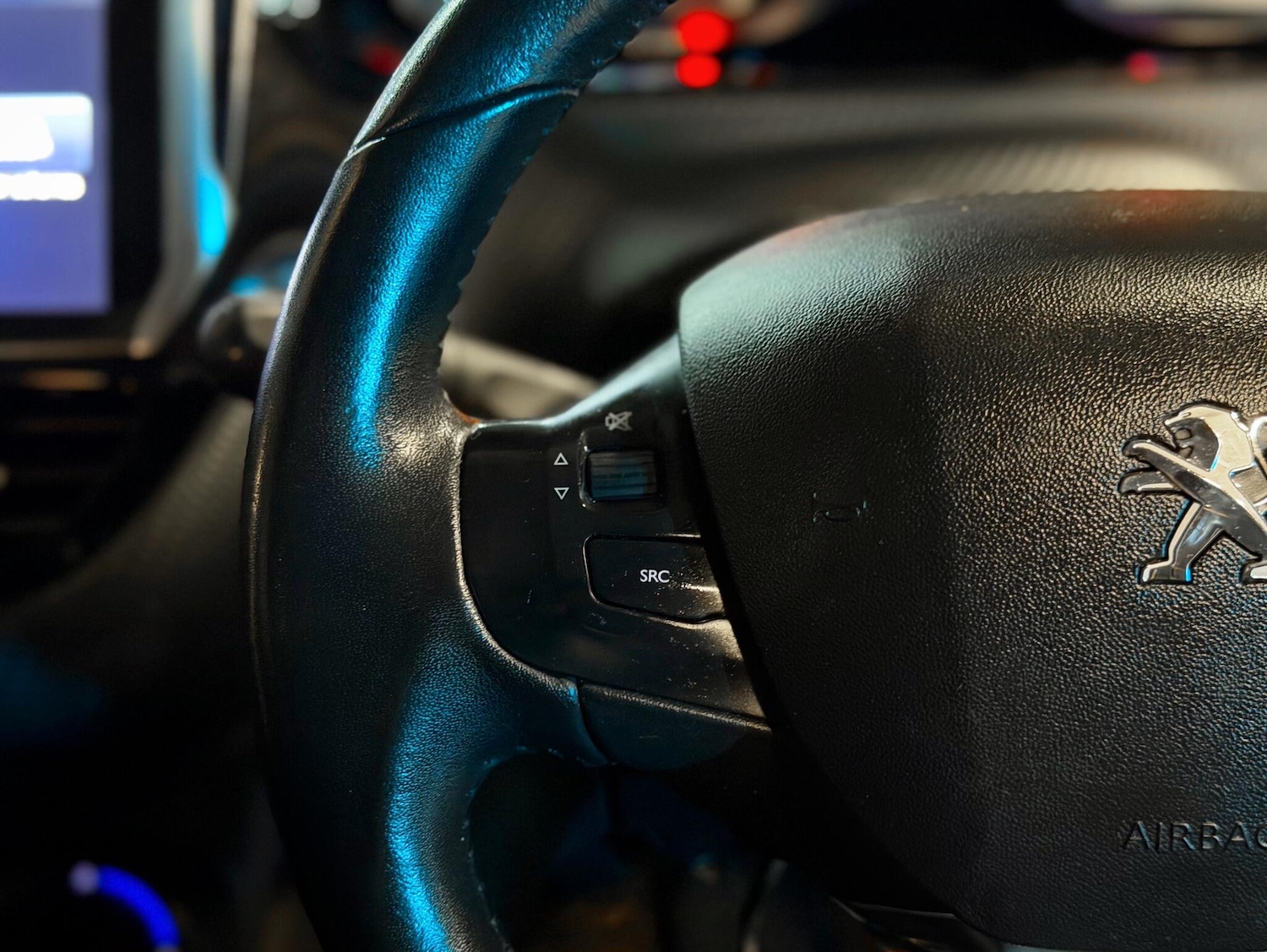 Used Peugeot 2008 2016 for sale - 77052455: Photo 33