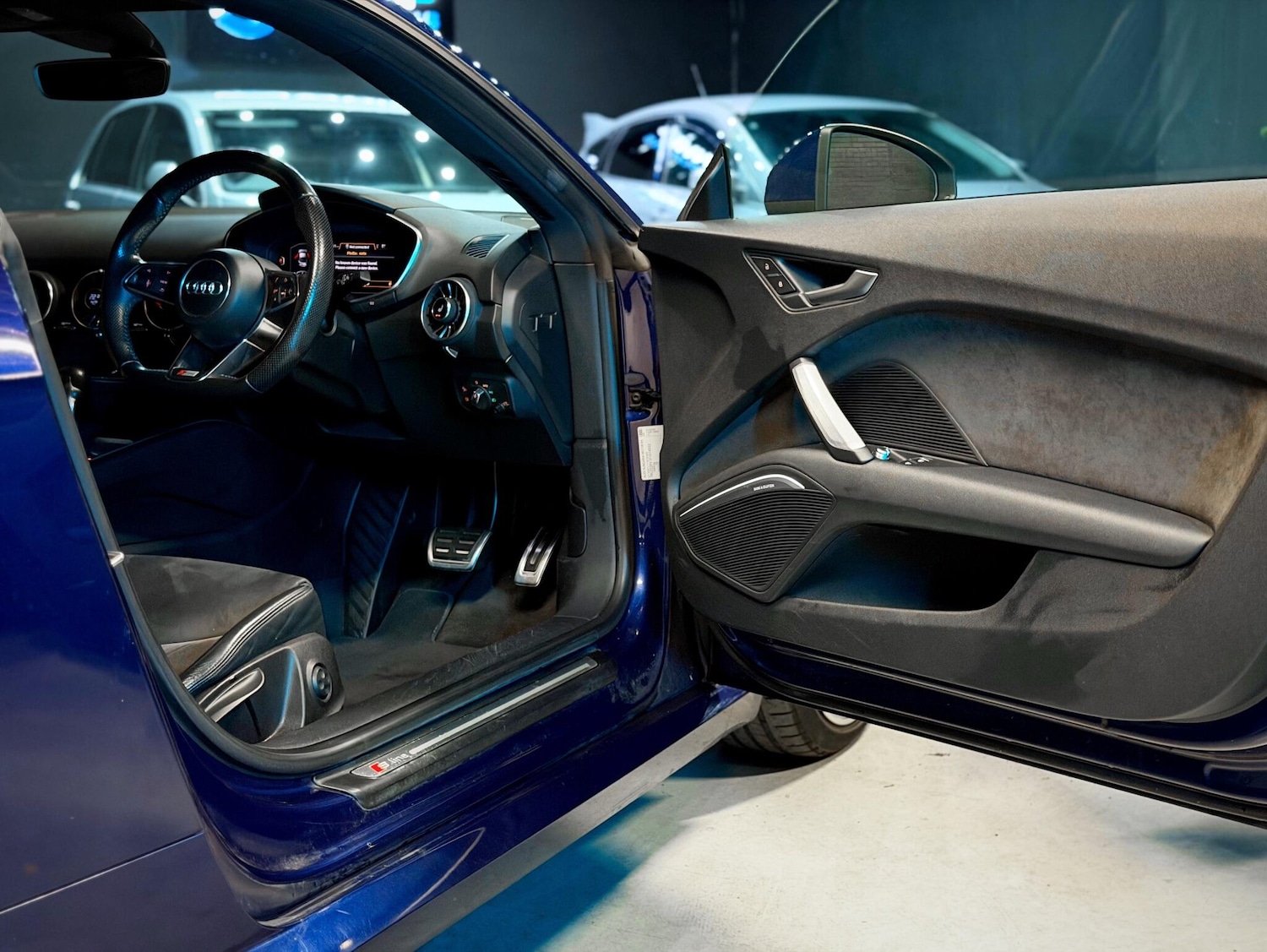 Used Audi TT 2015 for sale - 77052497: Photo 30