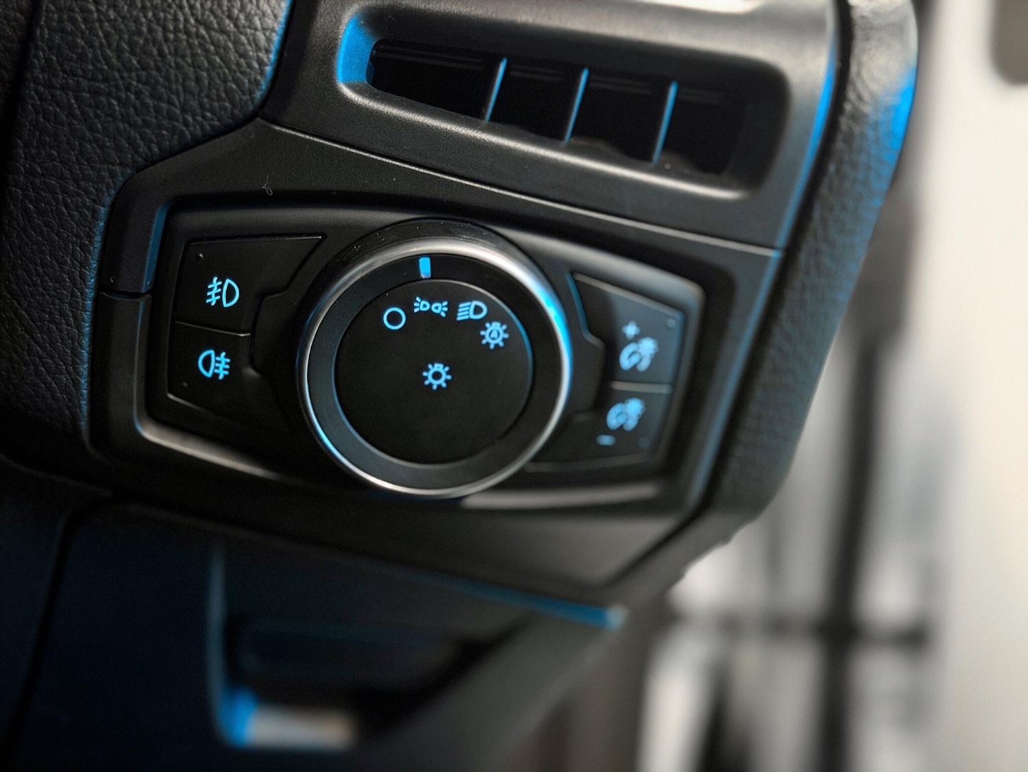 Used Ford Focus 2016 for sale - 77400693: Photo 22