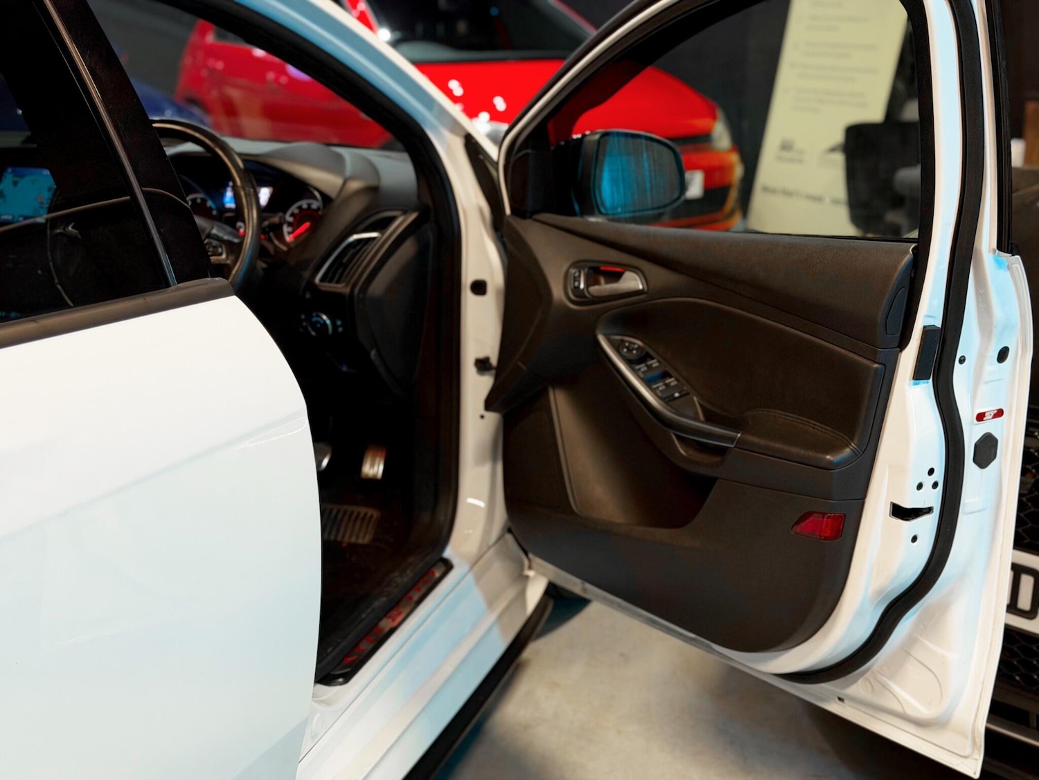 Used Ford Focus 2016 for sale - 77400693: Photo 24