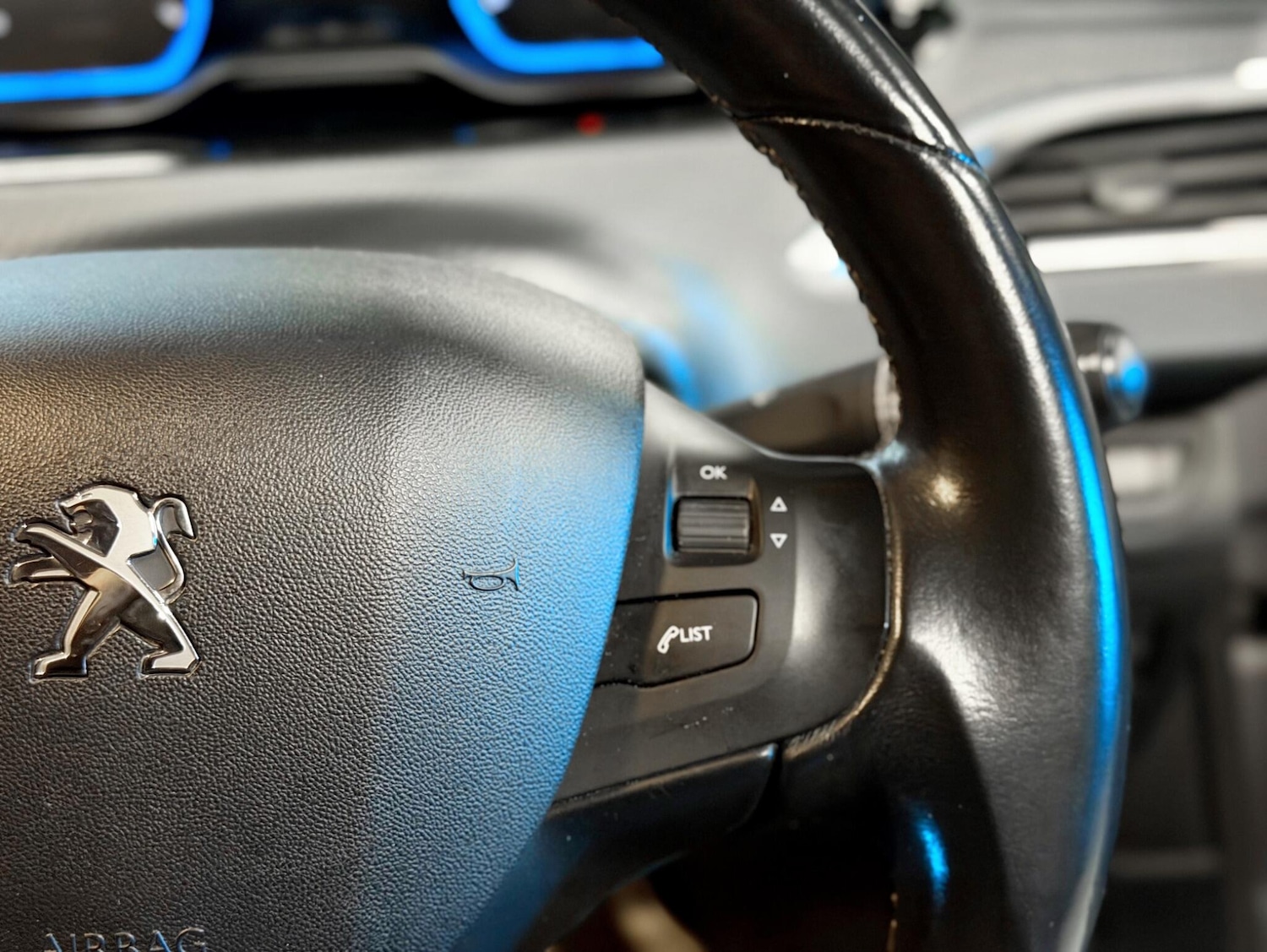 Used Peugeot 2008 for sale - 77808356: Photo 13