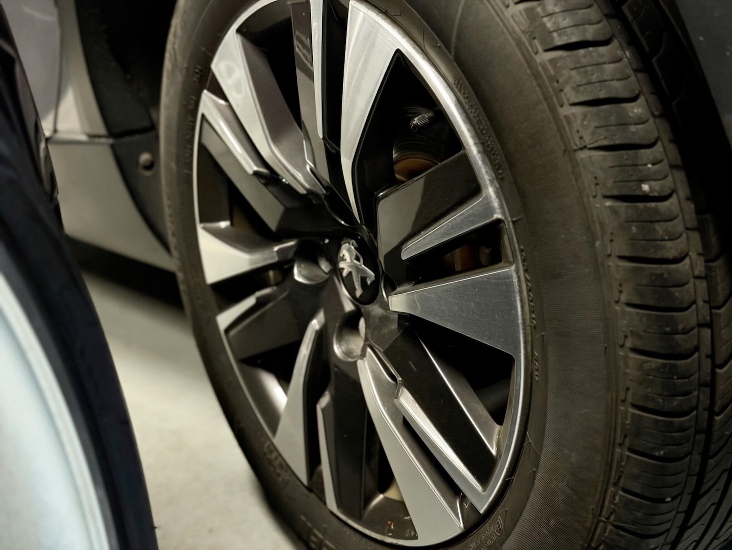 Used Peugeot 2008 for sale - 77808356: Photo 28