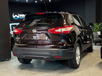Used Nissan Qashqai 2015 for sale - 75953825: Photo