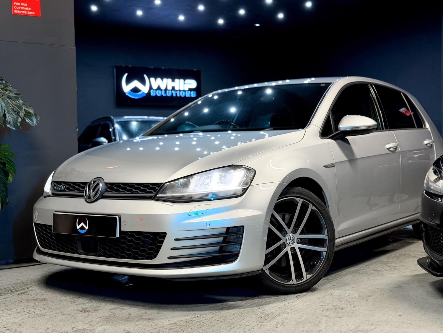 Used Volkswagen Golf 2017 for sale - 76886769: Photo 1