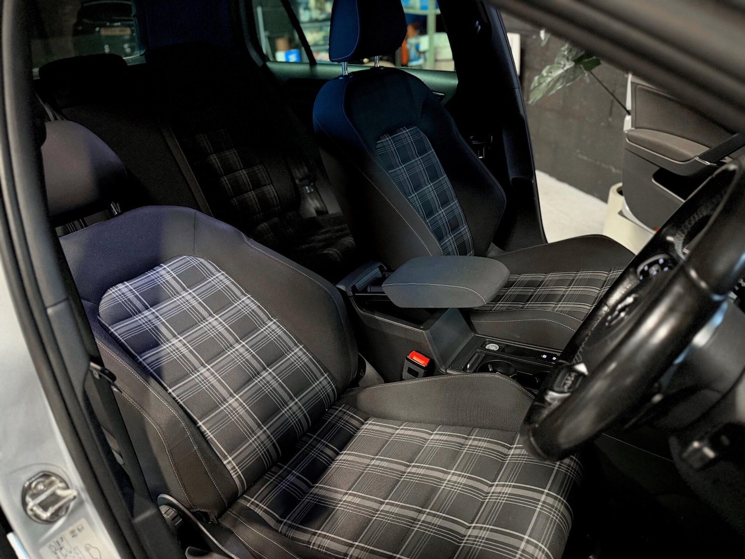 Used Volkswagen Golf 2017 for sale - 76886769: Photo 26