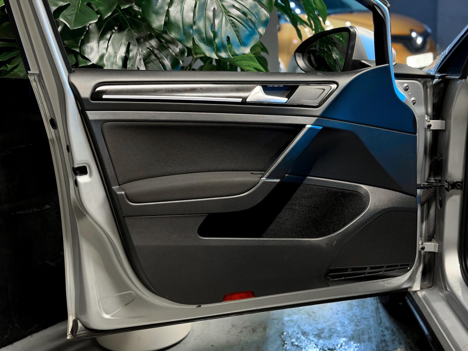 Used Volkswagen Golf 2017 for sale - 76886769: Photo 32