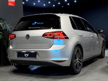 Used Volkswagen Golf 2017 for sale - 76886769: Photo