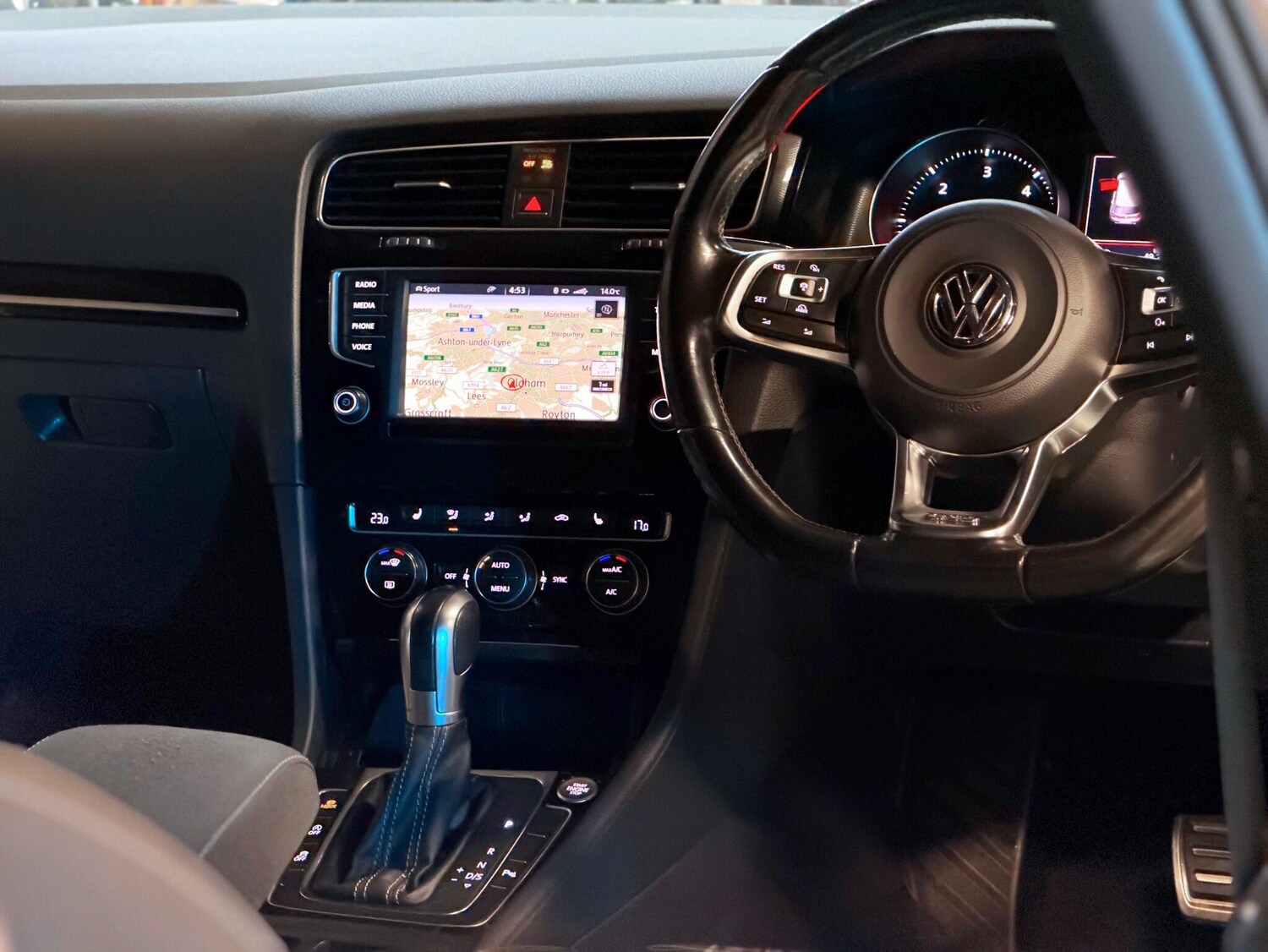 Used Volkswagen Golf 2017 for sale - 76886769: Photo 41